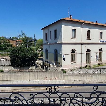 Ferienwohnung Casa Sobborghi Monza Exterior foto